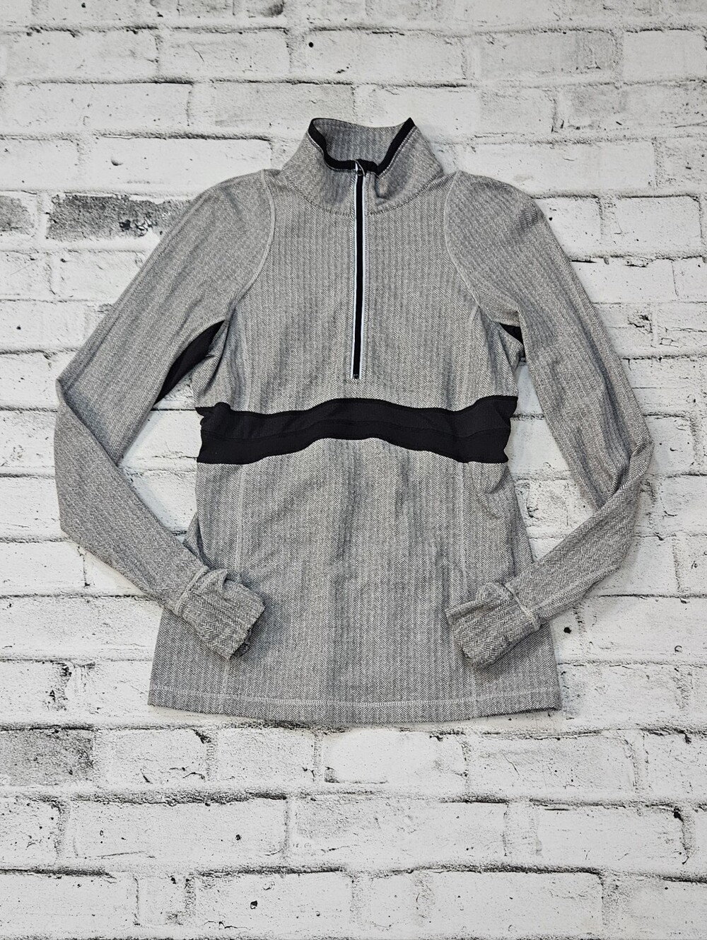 Lululemon Think Fast Pullover Size 10 Gray Black Herringbone Half Zip Running